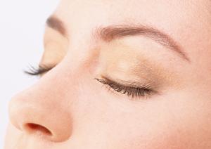 ランキング1位の人気インプラント歯科